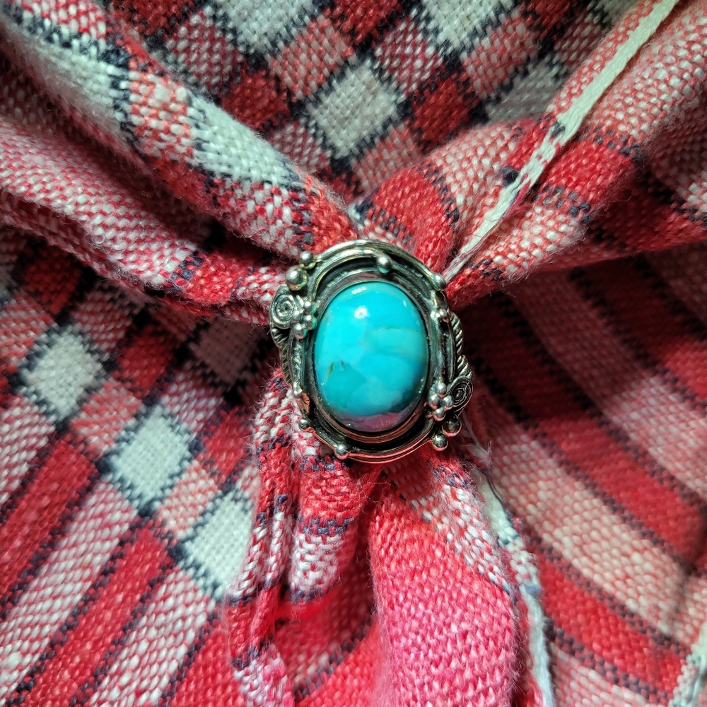 Southwest style turquoise & silver ring